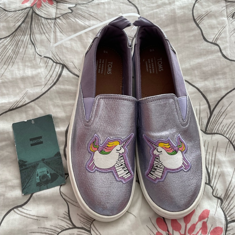 TOMS unicorn slip on shoes, size Y6